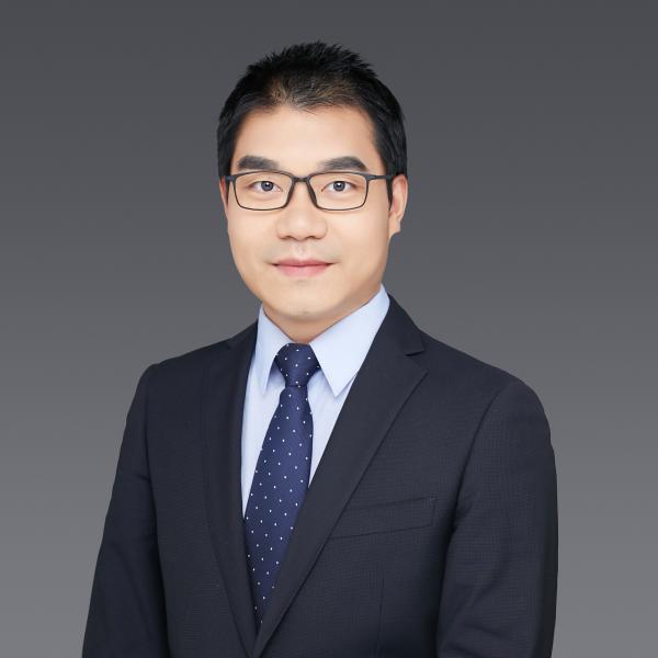 盛智明,2138cn太阳集团古天乐副院长、副教授、博士生导师。长期从事城市社会治理研究,重点关注社区纠纷解决机制、社会群体集体行动及其后果、政府的风险应对策略、政策制度执行过程等。2019年入选上海市“曙光计划”。在《社会学研究》、《社会》、China Quarterly等国内外权威与核心期刊发表论文10余篇,出版专著1部、合著1部、译著3部。主持国家社科基金重大项目子课题、国家社科基金青年项目、上海市哲学社会科学规划项目、上海市人民政府决策咨询项目等多个国家和省部级课题。多项政府决策咨询报告获批示和采纳。荣获中国社会学会优秀论文一等奖(2012年)和二等奖(2015年、2018年),2018年获上海市哲学社会科学优秀成果学科学术奖二等奖,2020年获民政部民政政策理论研究二等奖。 盛智明,2138cn太阳集团古天乐副院长、副教授、博士生导师。长期从事城市社会治理研究,重点关注社区纠纷解决机制、社会群体集体行动及其后果、政府的风险应对策略、政策制度执行过程等。2019年入选上海市“曙光计划”。在《社会学研究》、《社会》、China Quarterly等国内外权威与核心期刊发表论文10余篇,出版专著1部、合著1部、译著3部。主持国家社科基金重大项目子课题、国家社科基金青年项目、上海市哲学社会科学规划项目、上海市人民政府决策咨询项目等多个国家和省部级课题。多项政府决策咨询报告获批示和采纳。荣获中国社会学会优秀论文一等奖(2012年)和二等奖(2015年、2018年),2018年获上海市哲学社会科学优秀成果学科学术奖二等奖,2020年获民政部民政政策理论研究二等奖。